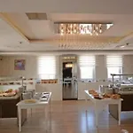 Real House Boutique