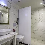 Real House Boutique Otel