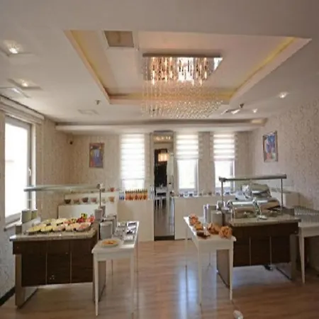 Real House Boutique *