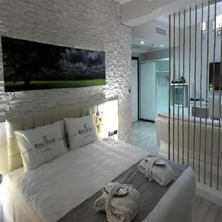 Real House Boutique 호텔