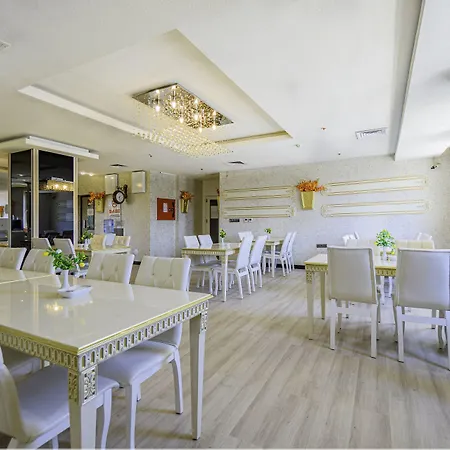 Real House Boutique *