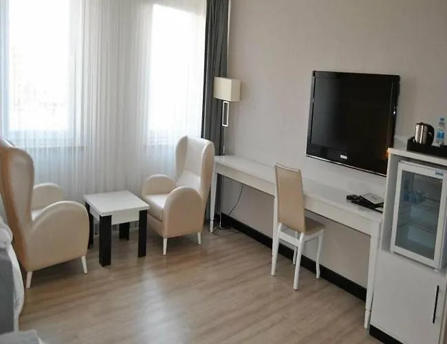 Real House Boutique *