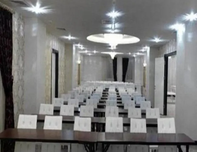 Real House Boutique Hotel *