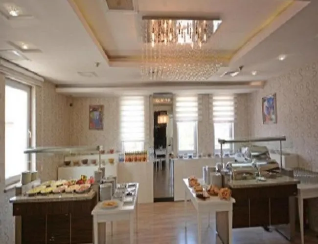 Real House Boutique *